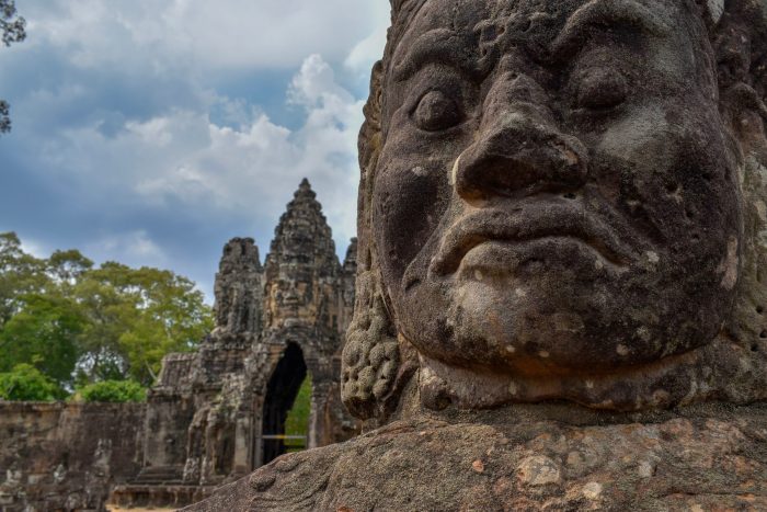 Cambodia_Angkor Wat statue_Klinkhamer photo
